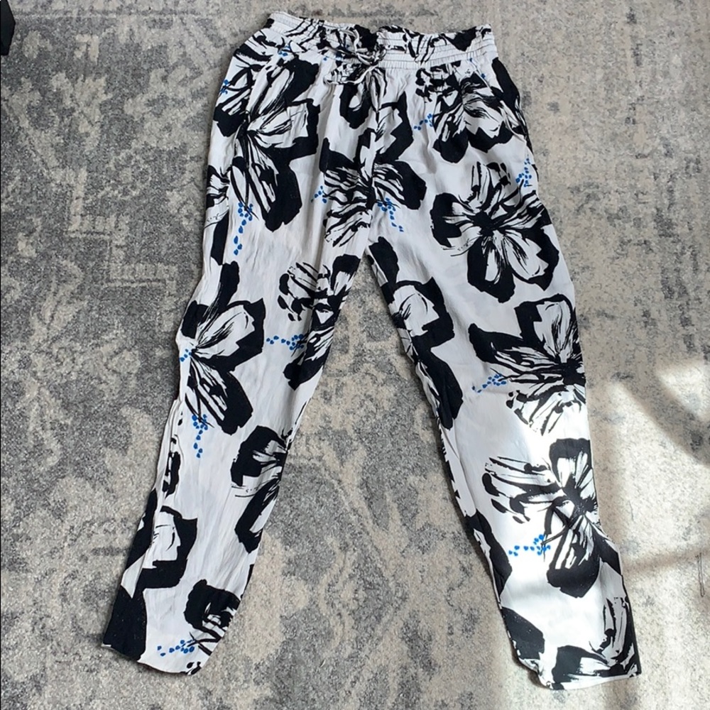 Zara Drawstring Floral Pants - Size MEDIUM